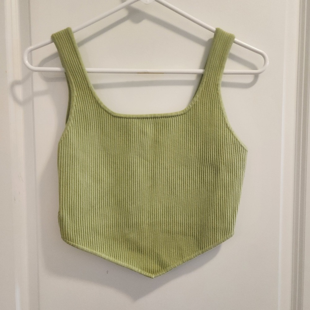 House of Harlow 1960 Sage Green Ribbed Handkerchief Hem Tank Top Medium